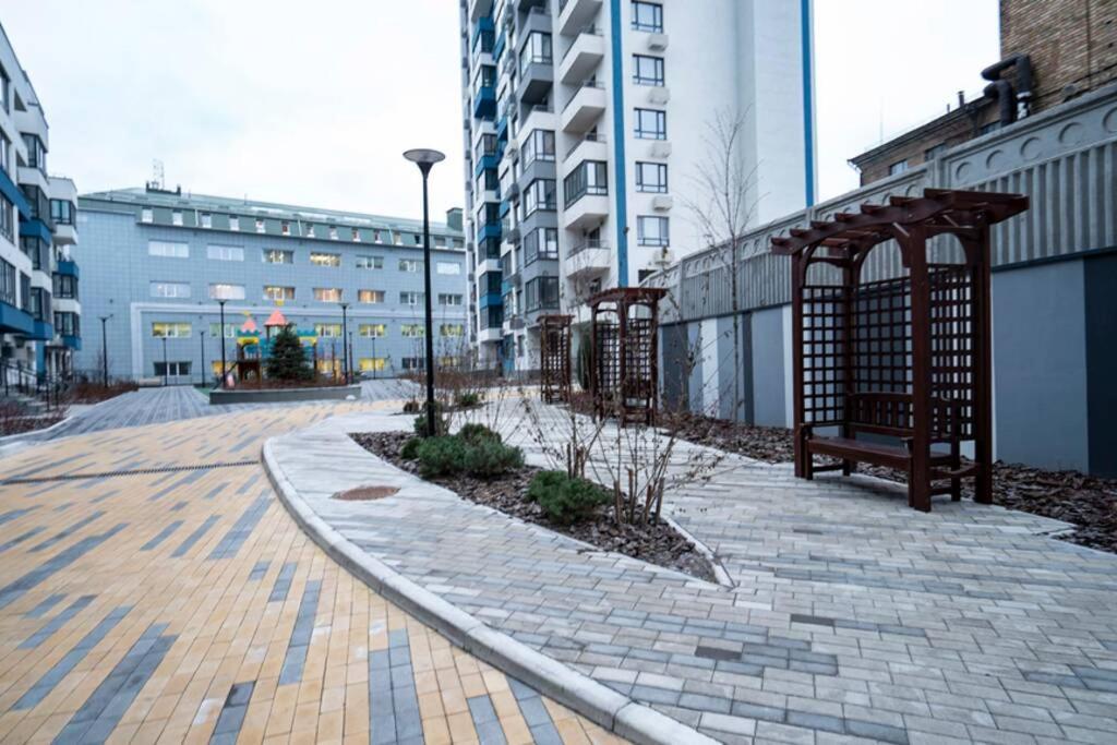 Loft Studio Near Smart Plaza Polytech, Center Κίεβο Εξωτερικό φωτογραφία